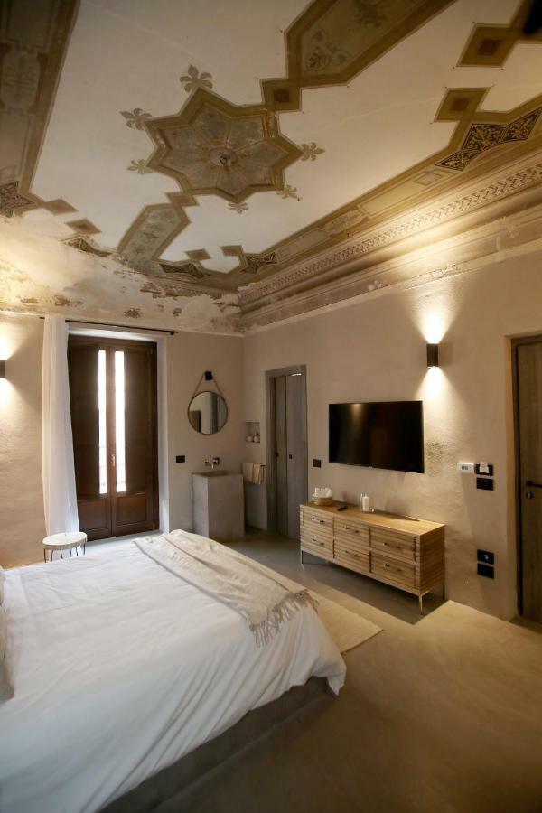 Casa Nostra Luxury Suites & Spa Palermo Bagian luar foto